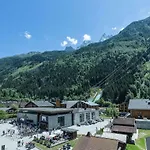 Midi Loft - A Mountain Haven 公寓
